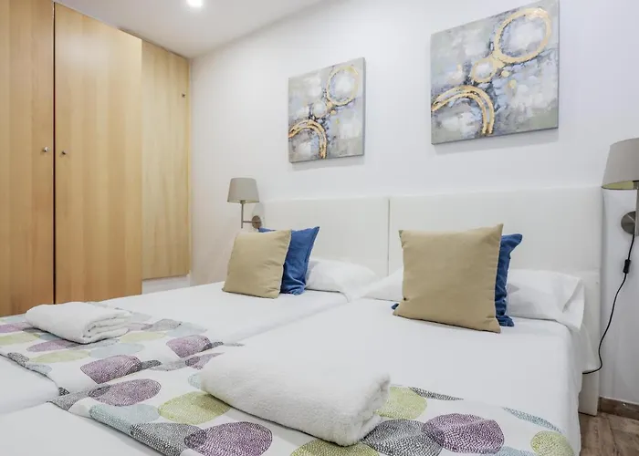 Bonito Apt En Cadiz Centro Renovado