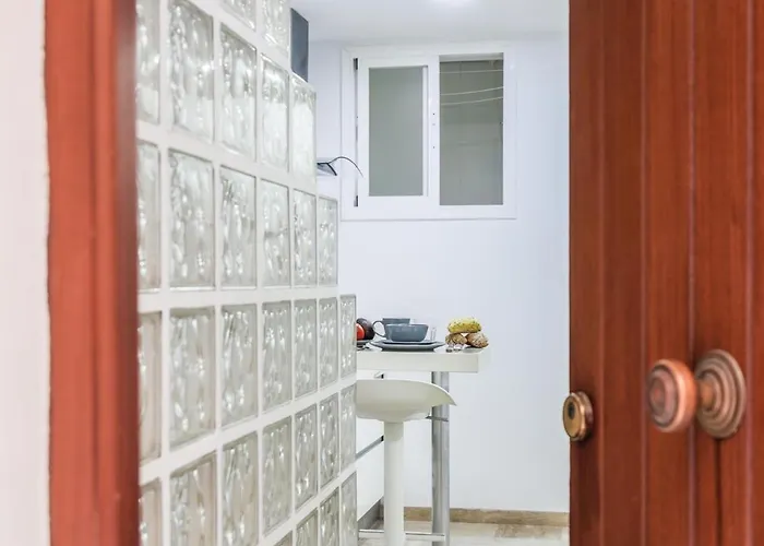 Bonito Apt En Cadiz Centro Renovado